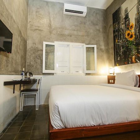 Watu Agung Guest House Magelang Zewnętrze zdjęcie