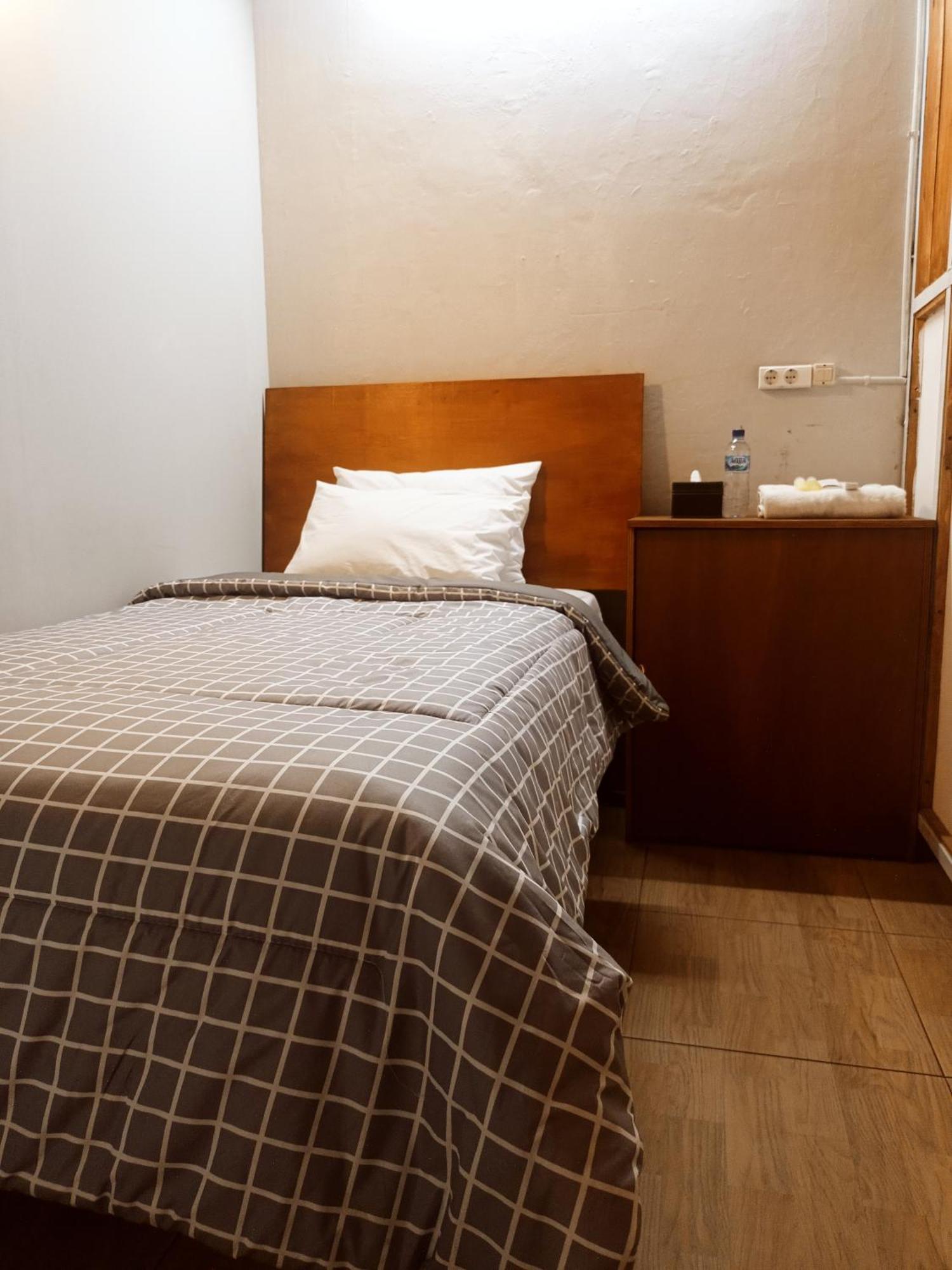 Watu Agung Guest House Magelang Zewnętrze zdjęcie