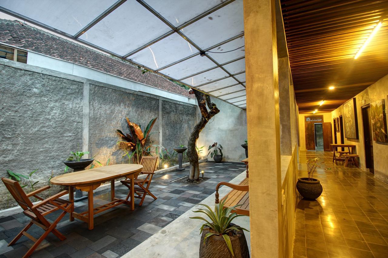 Watu Agung Guest House Magelang Zewnętrze zdjęcie